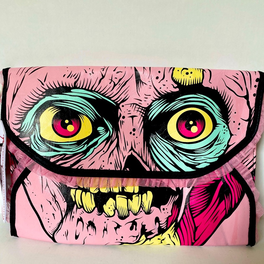 NWT IRON FIST GRAVE DANCER CLUTCH